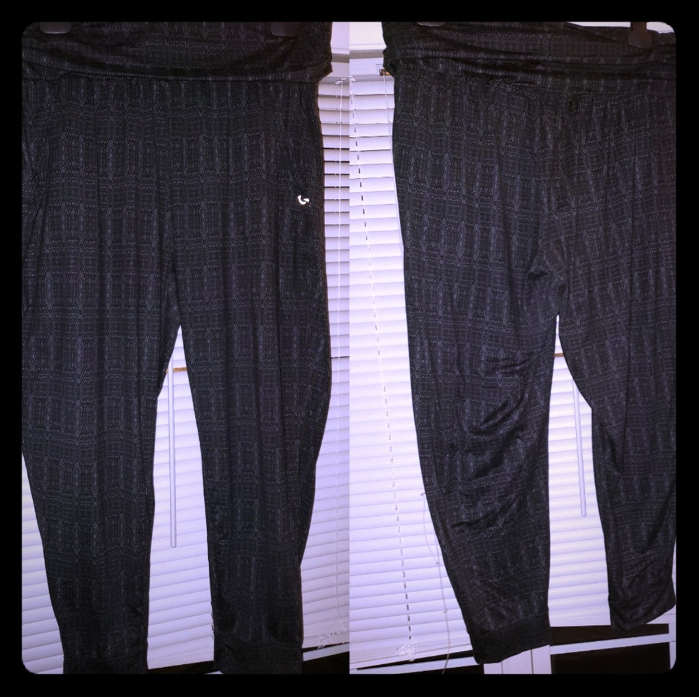 Carrie Underwood fold over joggers